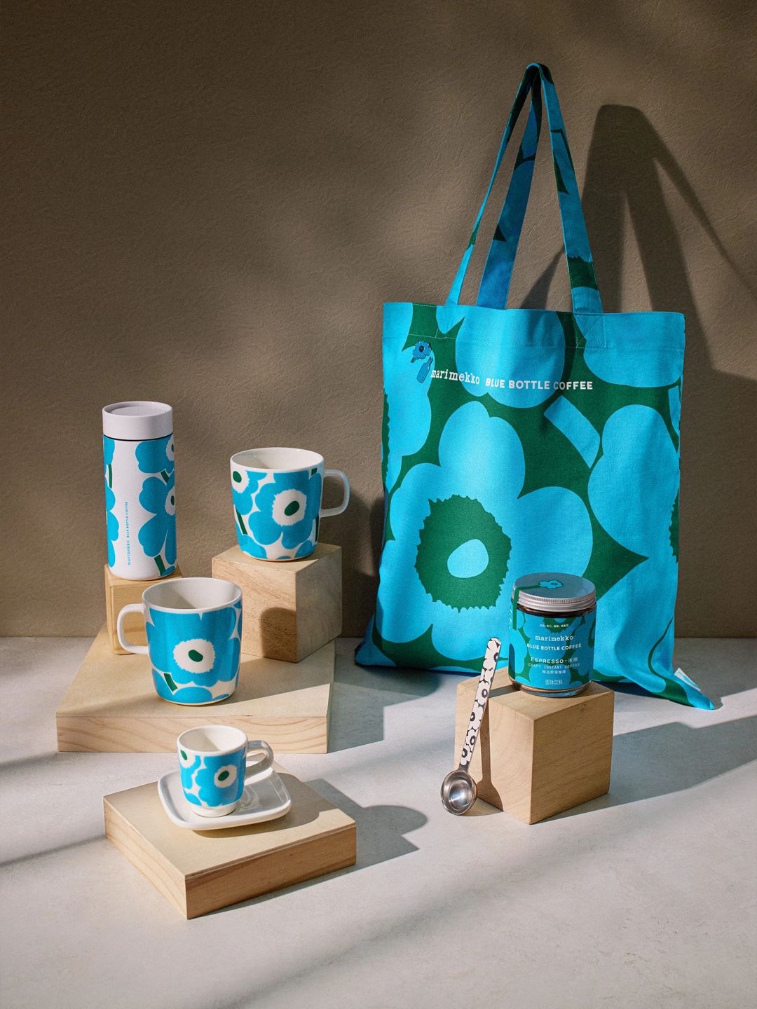 深圳餐饮空间设计，blue,深圳茶饮设计，深圳餐饮策划设计,深圳餐饮vi设计